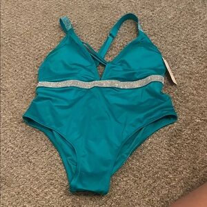 Plunge one piece